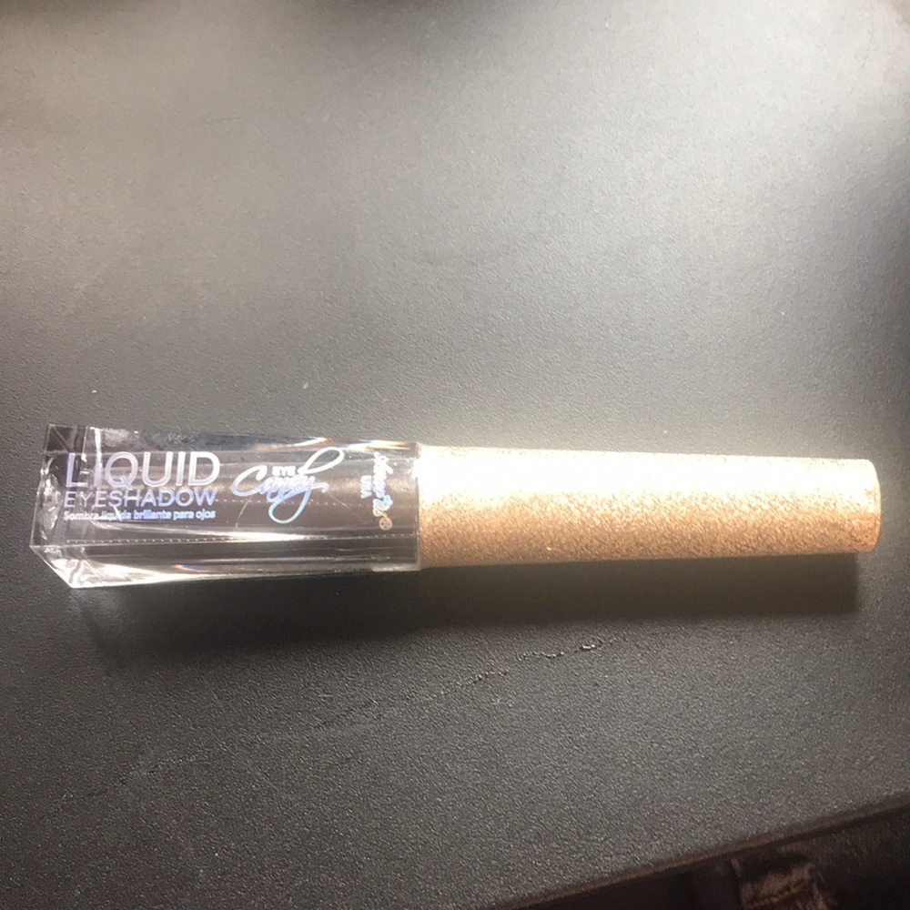 liquid eye shadow